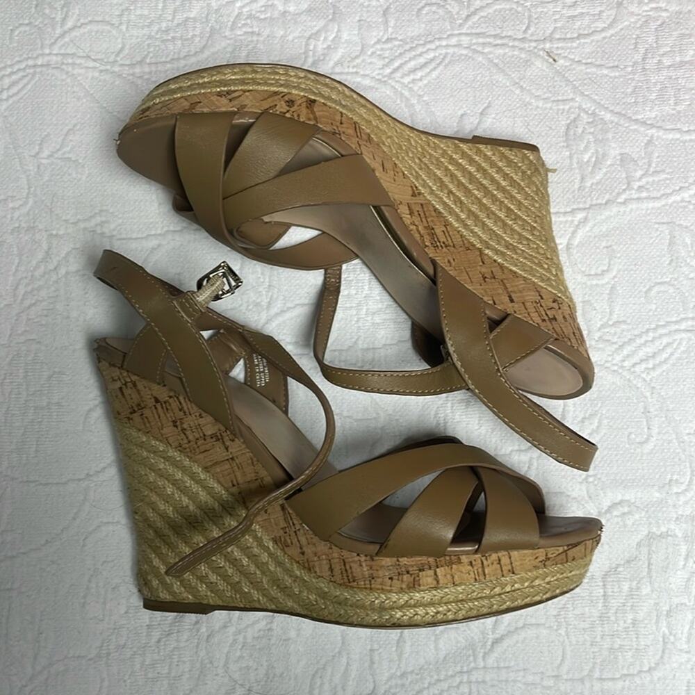 Charles David Tan Wedge Sandal Heels Size 10